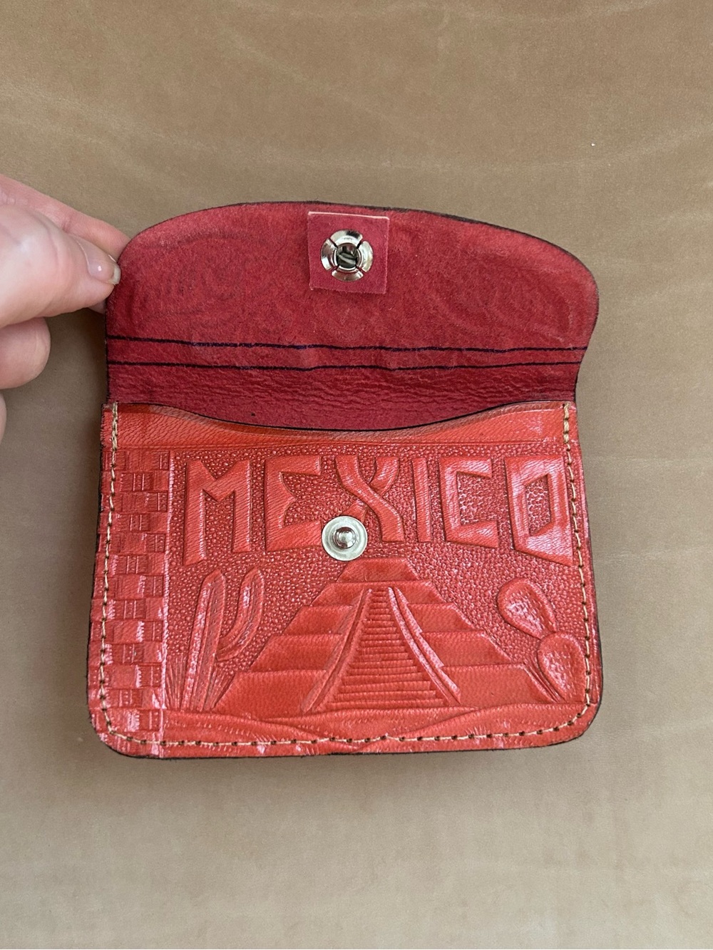 Hand Tooled Mexico Coral Leather Card Coin Case Holder NWOT